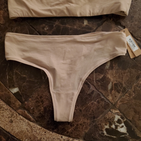SKIMS one shoulder tank bra & thong set M BOTH NWT - Picture 4 of 8